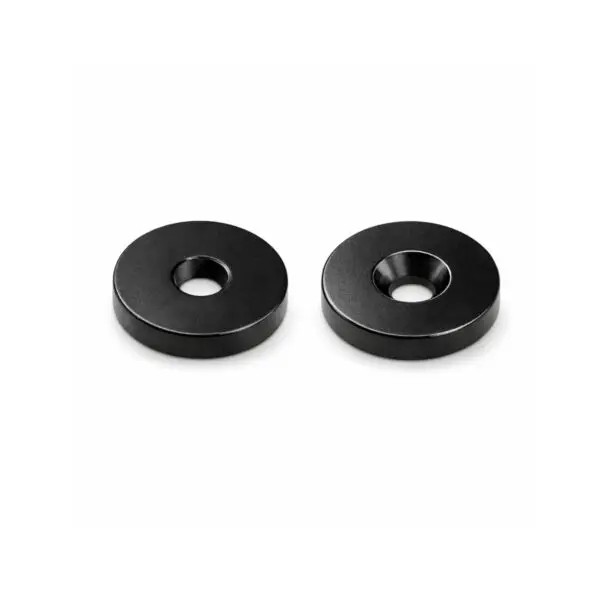 Imán de neodimio redondo con agujero avellanado 15x3,5x5 mm – negro epoxi